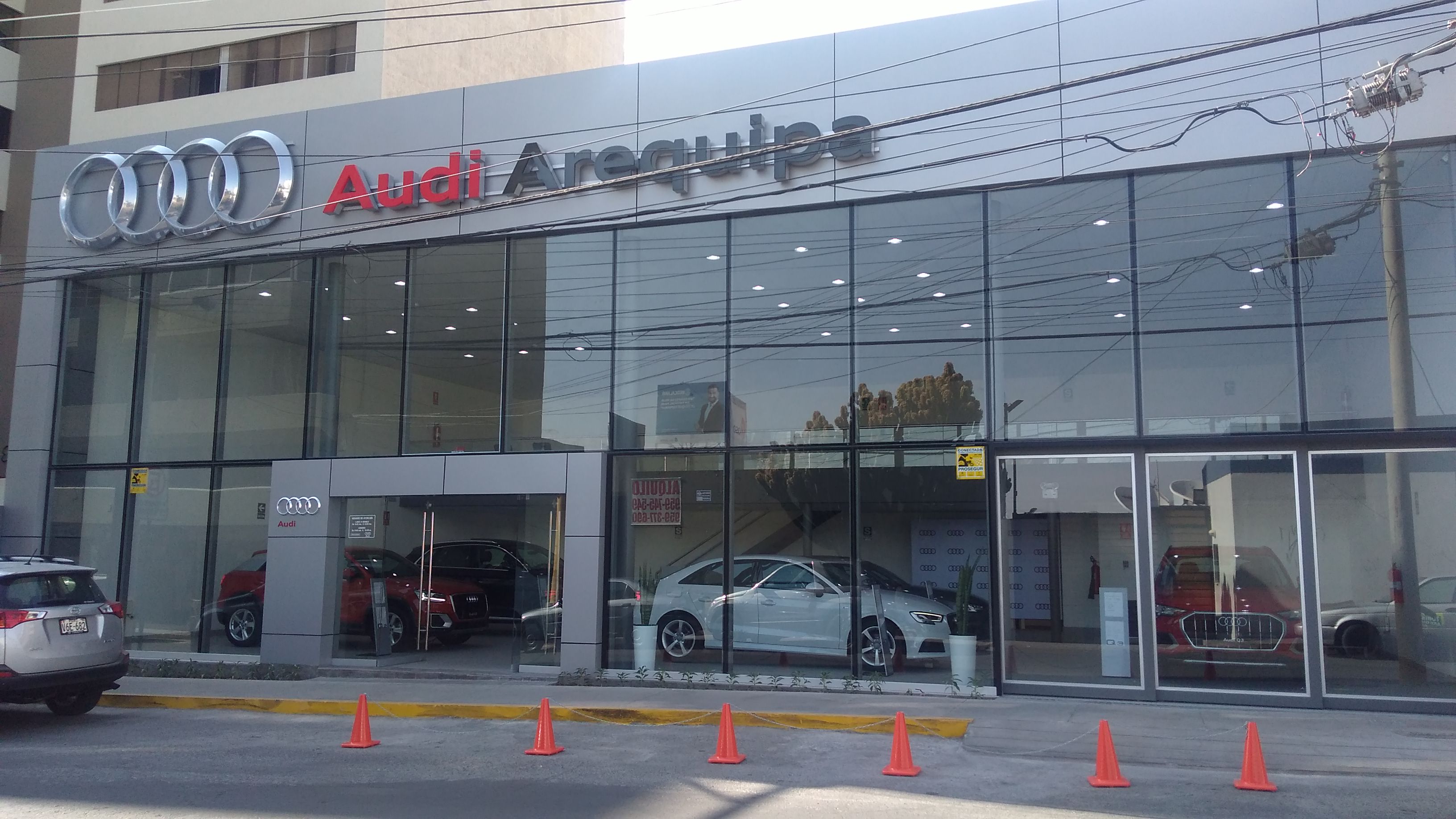 Concesionarios Servicios Al Cliente Audi Peru